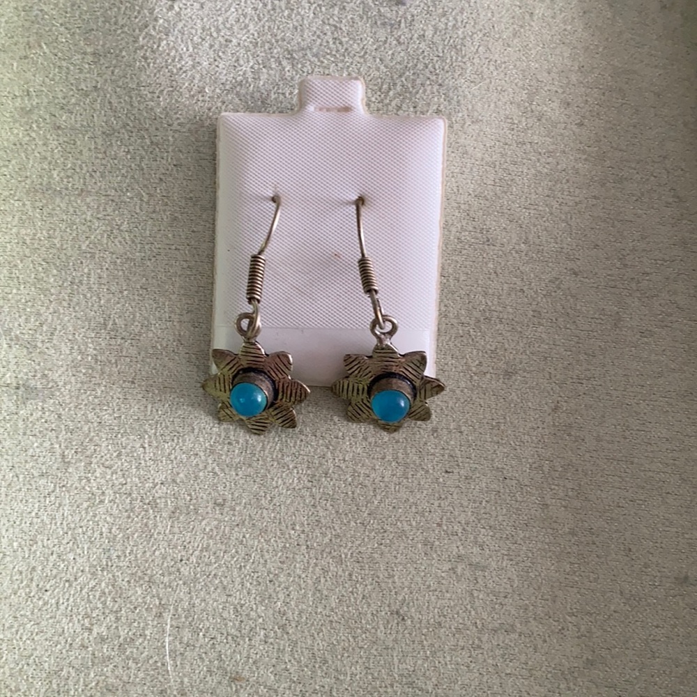 Flower earrings